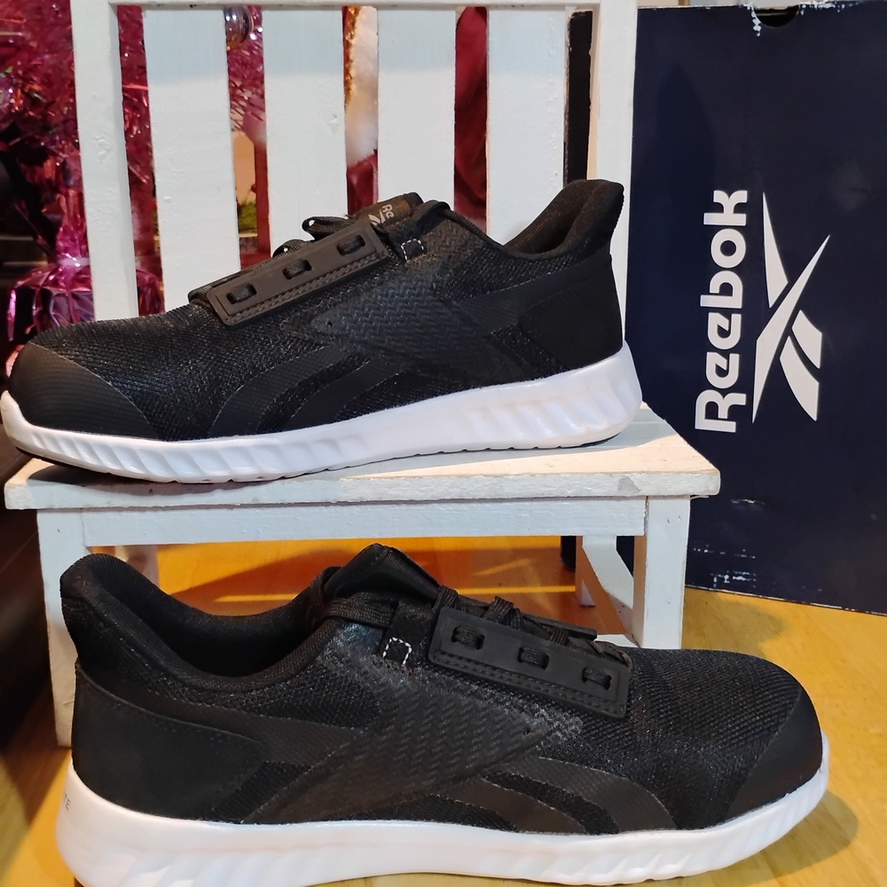 Women's Black And White Work Shoes With Composite Toe Reebok